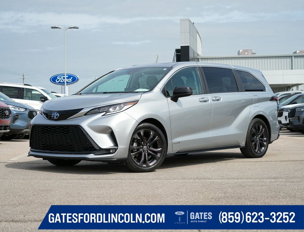 Used 2021 Toyota Sienna XSE