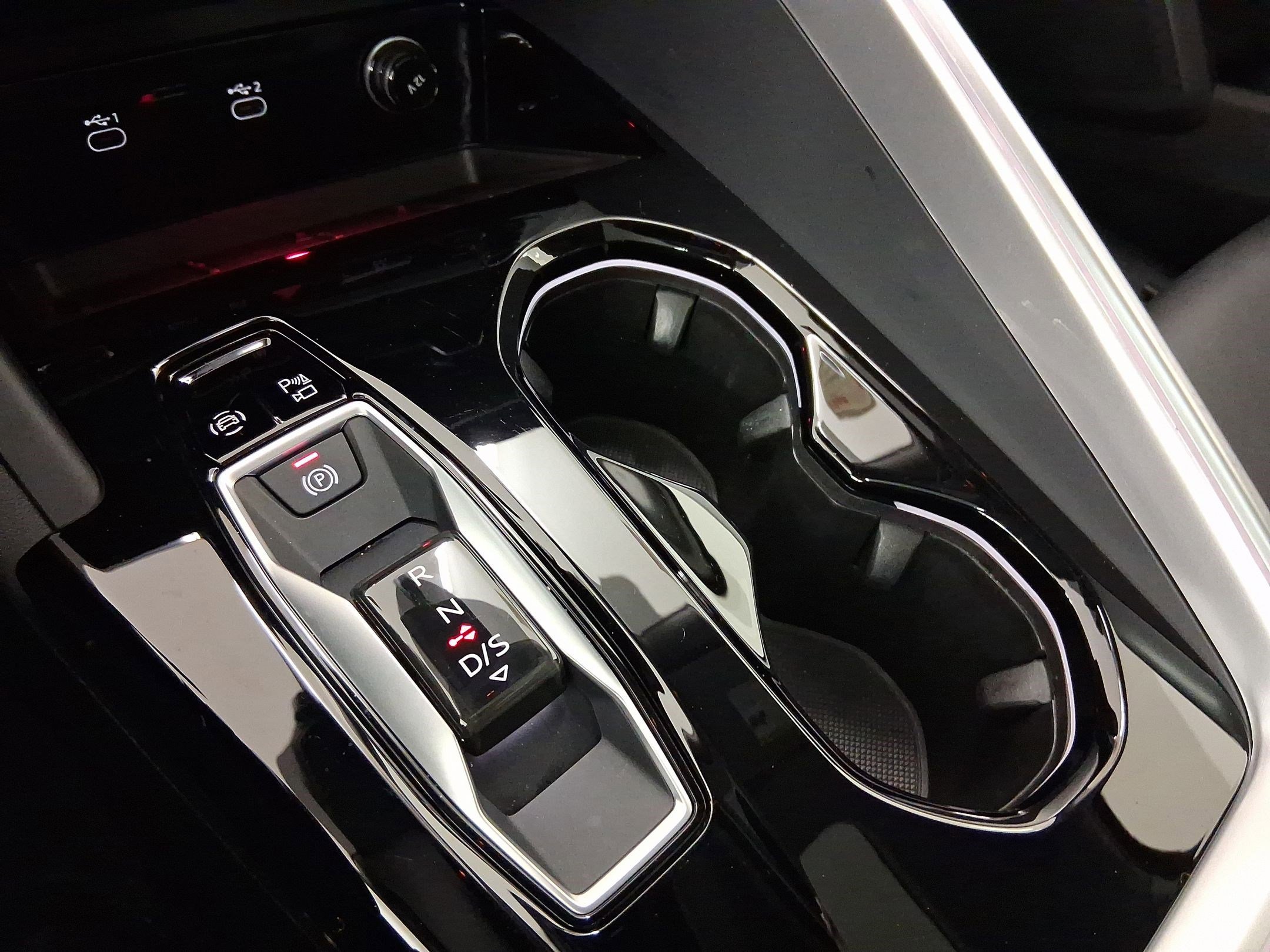 Used 2025 Audi Q5 Premium Plus w/ Premium Plus image 16