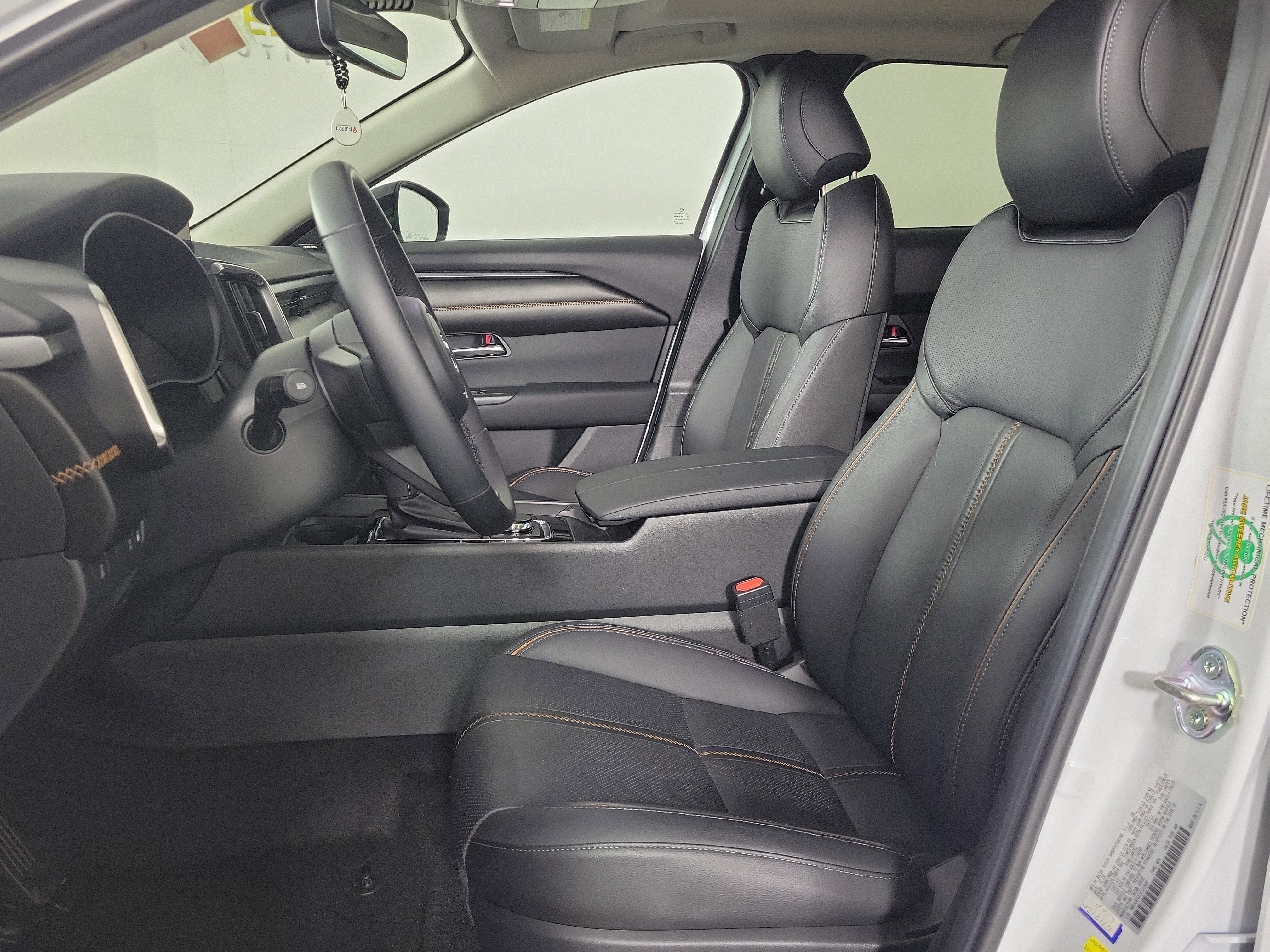 Certified 2025 MAZDA CX-50 2.5 Hybrid w/ Weather Package image 11