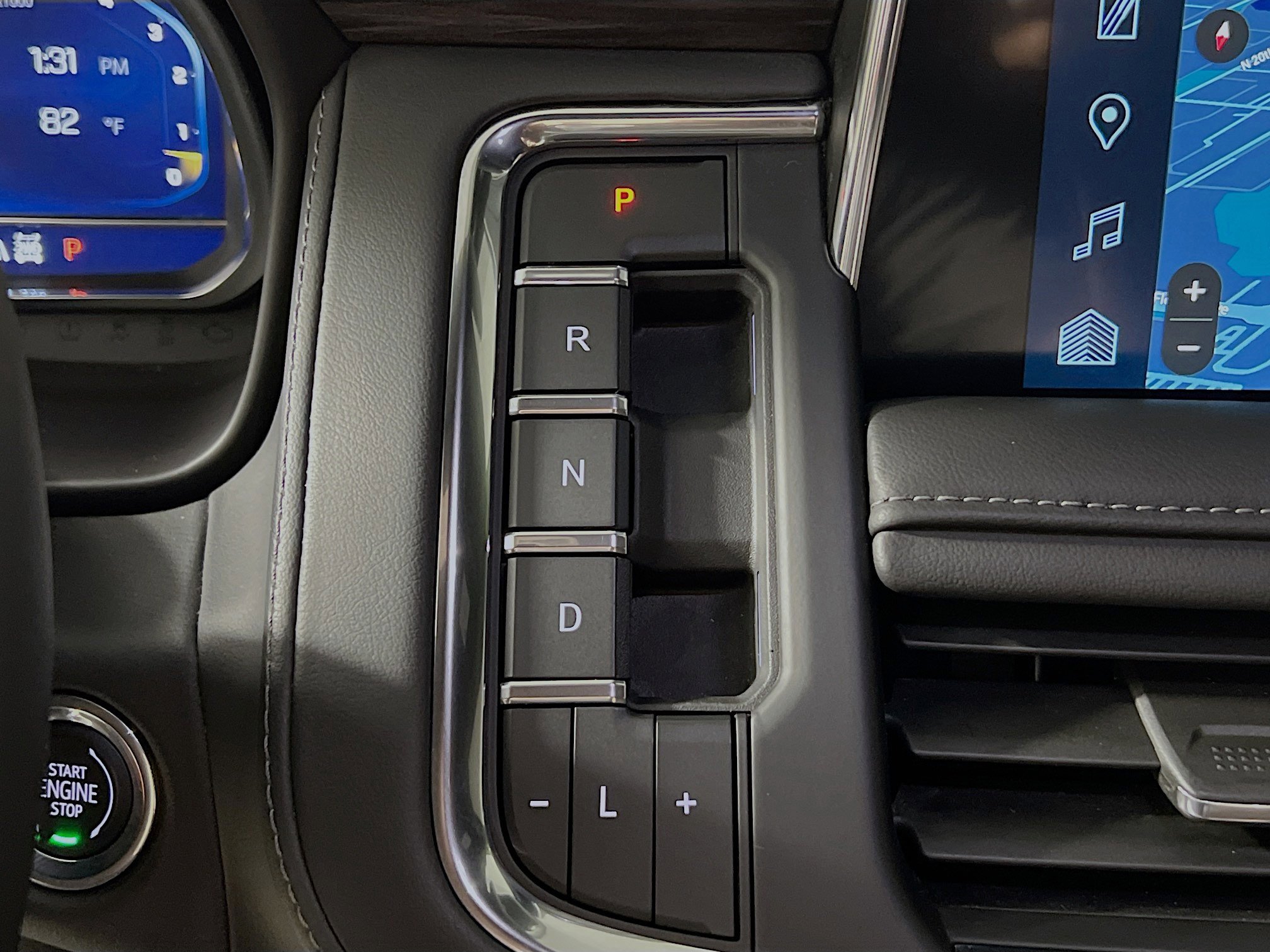 Used 2023 Chevrolet Tahoe Z71 w/ Luxury Package image 24