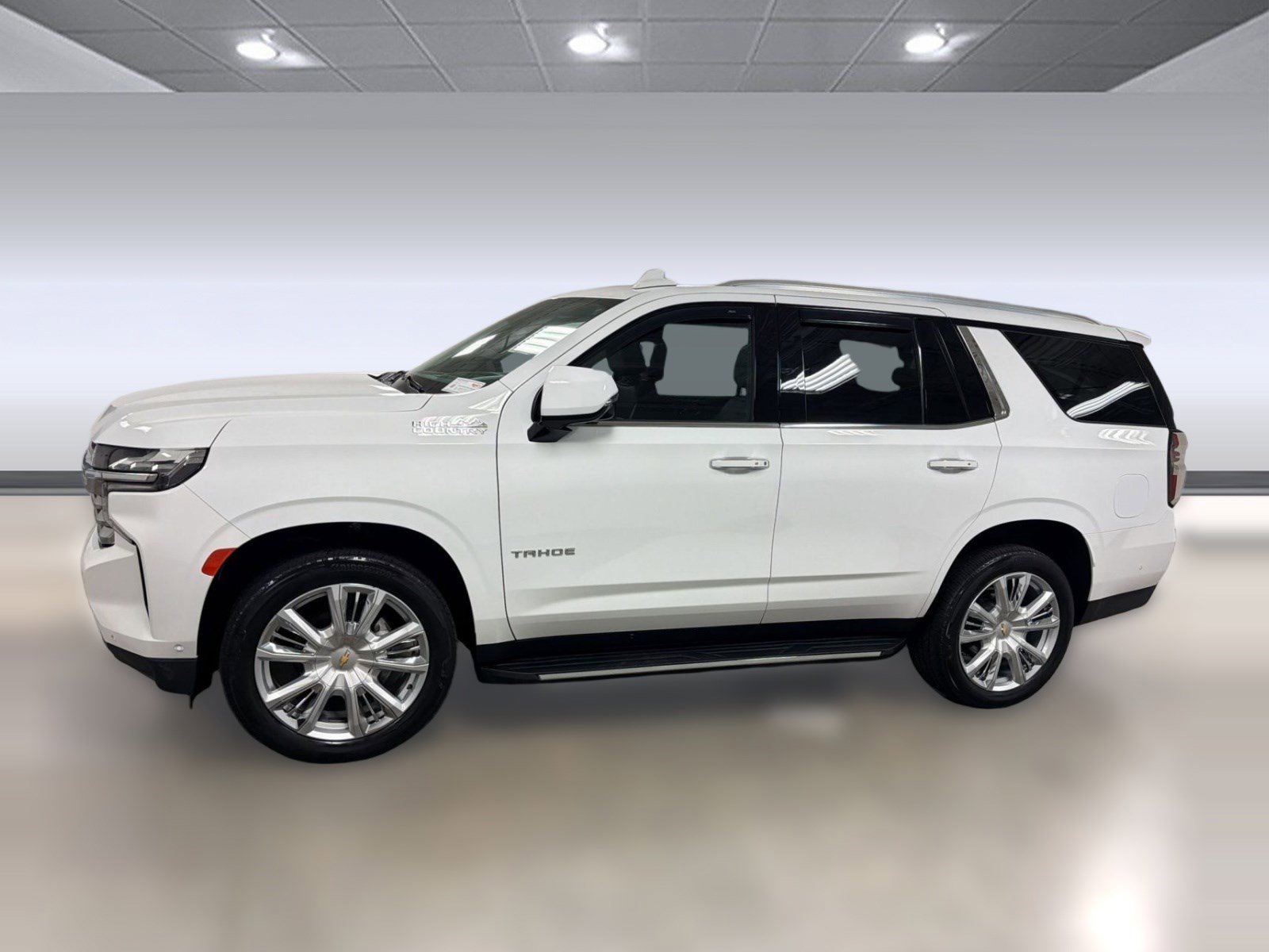 Used 2023 Chevrolet Tahoe High Country w/ Advanced Technology Package AWD/4WD image 2