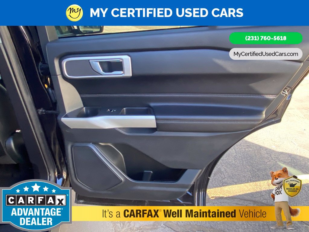Used 2020 Ford Explorer XLT w/ Equipment Group 202A AWD/4WD image 26