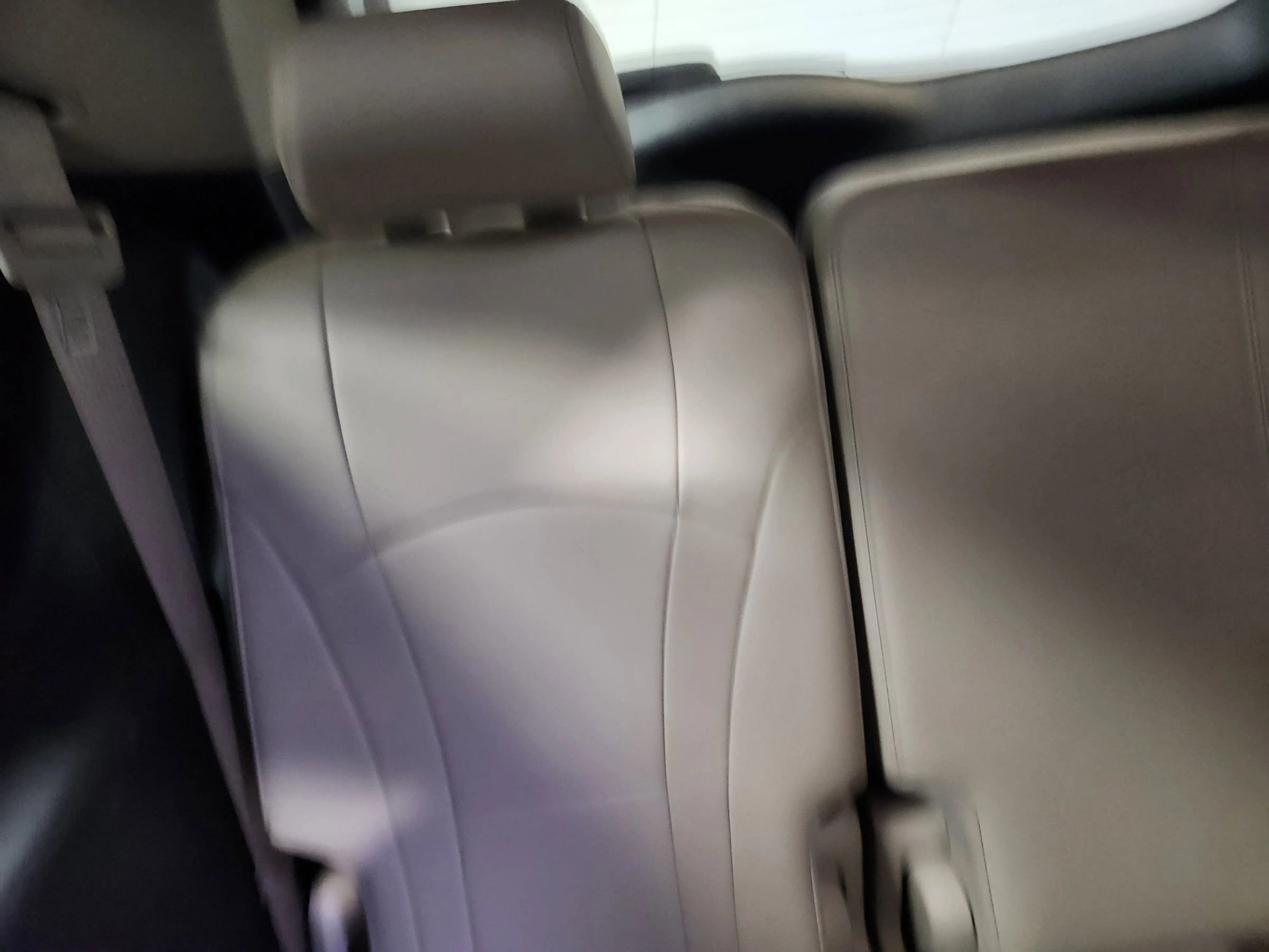 Used 2019 Buick Enclave Essence image 17