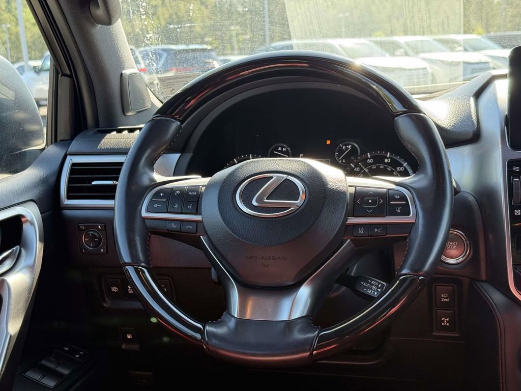Used 2023 Lexus GX 460 Premium w/ Premium Package AWD/4WD image 9