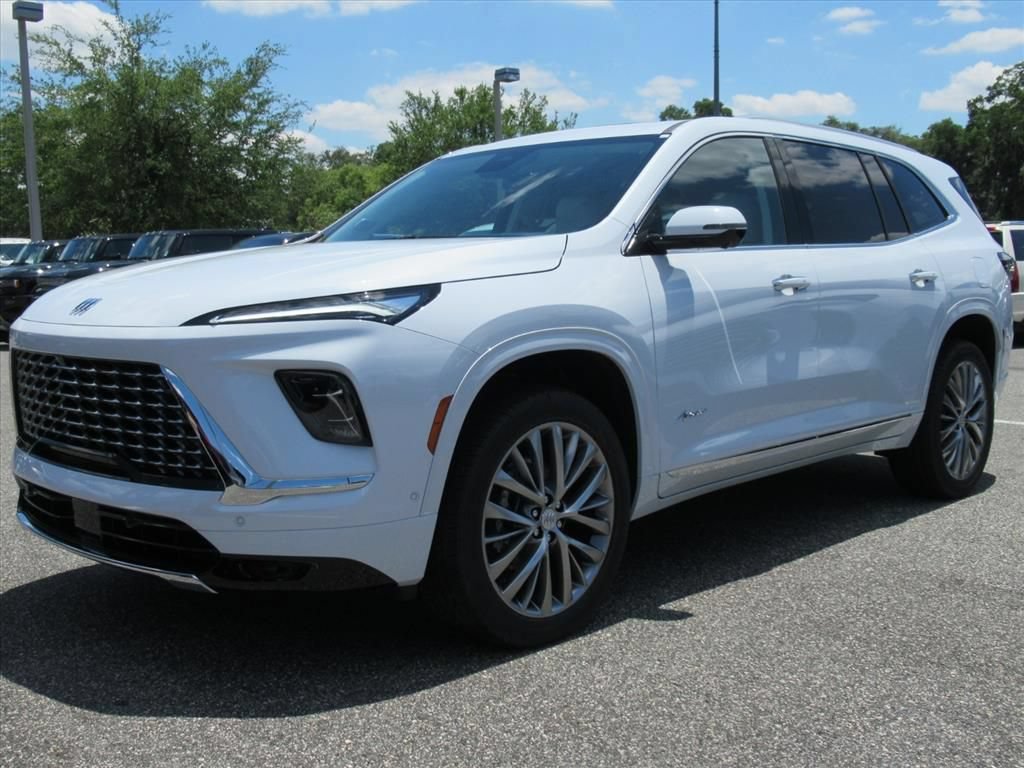 New 2026 Buick Enclave Avenir w/ Super Cruise Package FWD image 3