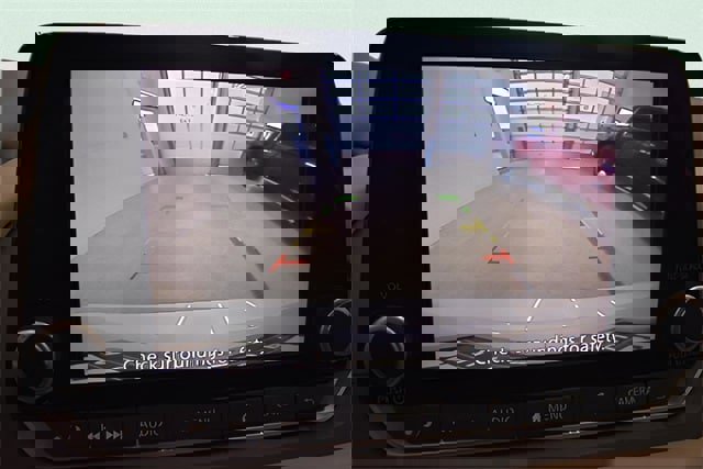 Used 2025 Nissan Rogue SV image 8