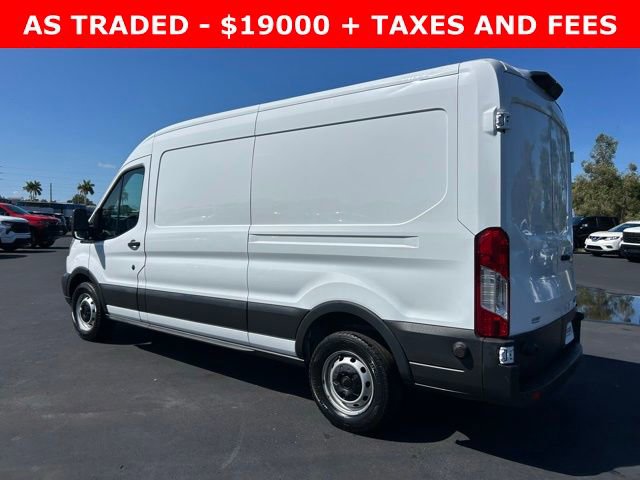 Used 2018 Ford Transit 250 148 Medium Roof RWD image 4