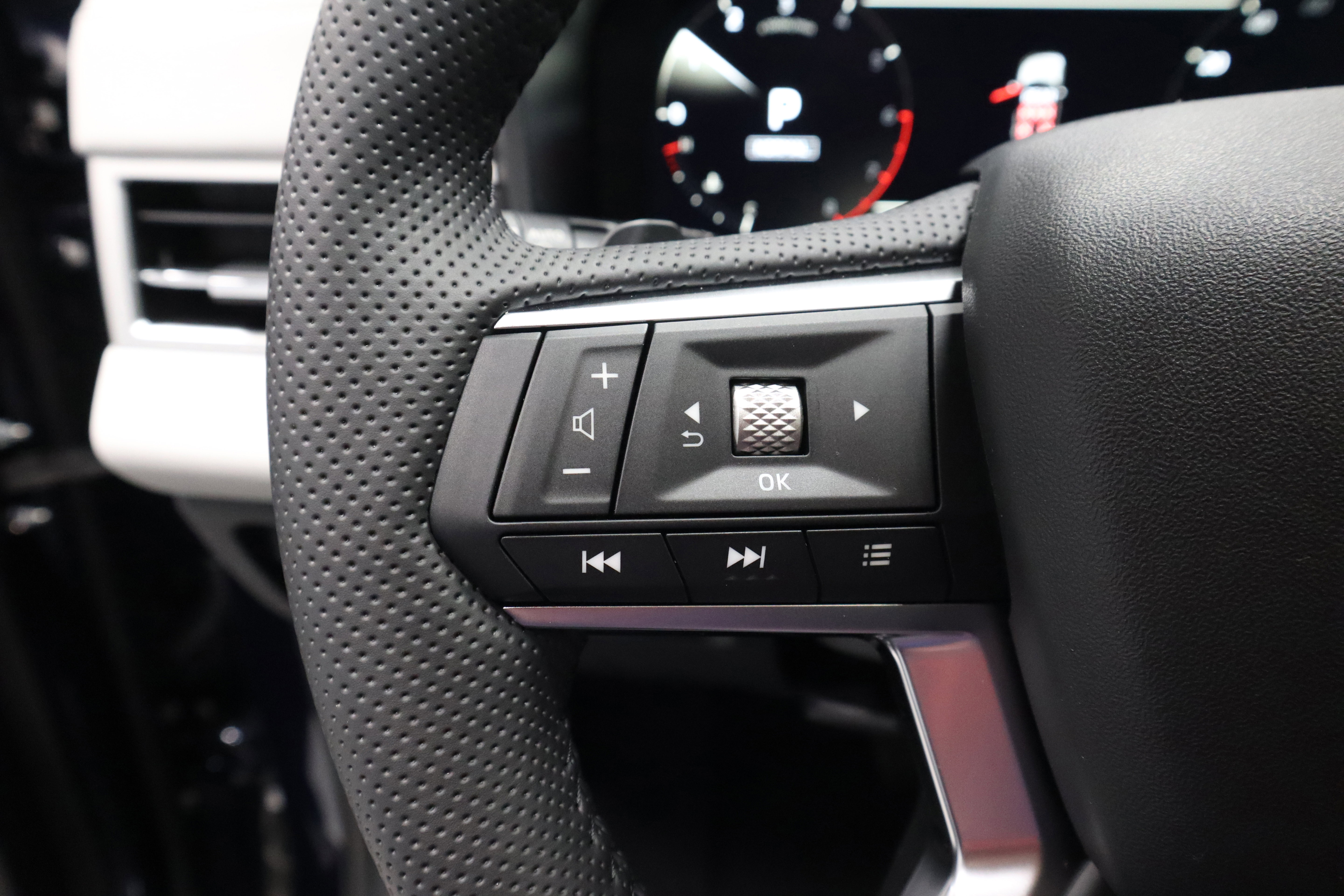 New 2025 Mitsubishi Outlander SE image 20