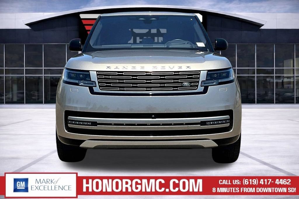 Used 2023 Land Rover Range Rover SE AWD/4WD image 3