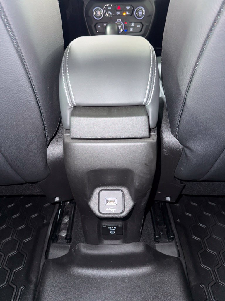 Used 2021 Jeep Renegade Limited w/ Sun & Sound Group AWD/4WD image 32