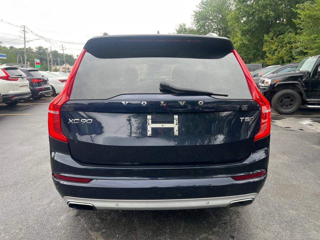 Used 2016 Volvo XC90 T5 Momentum image 4