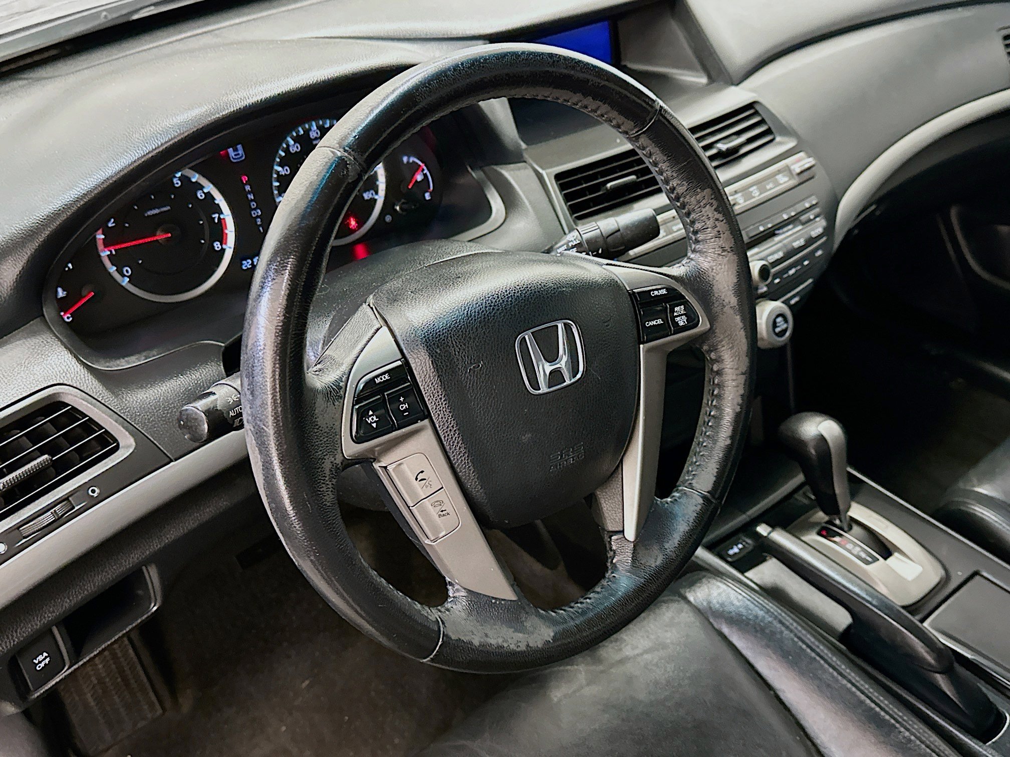 Used 2010 Honda Accord EX-L image 18