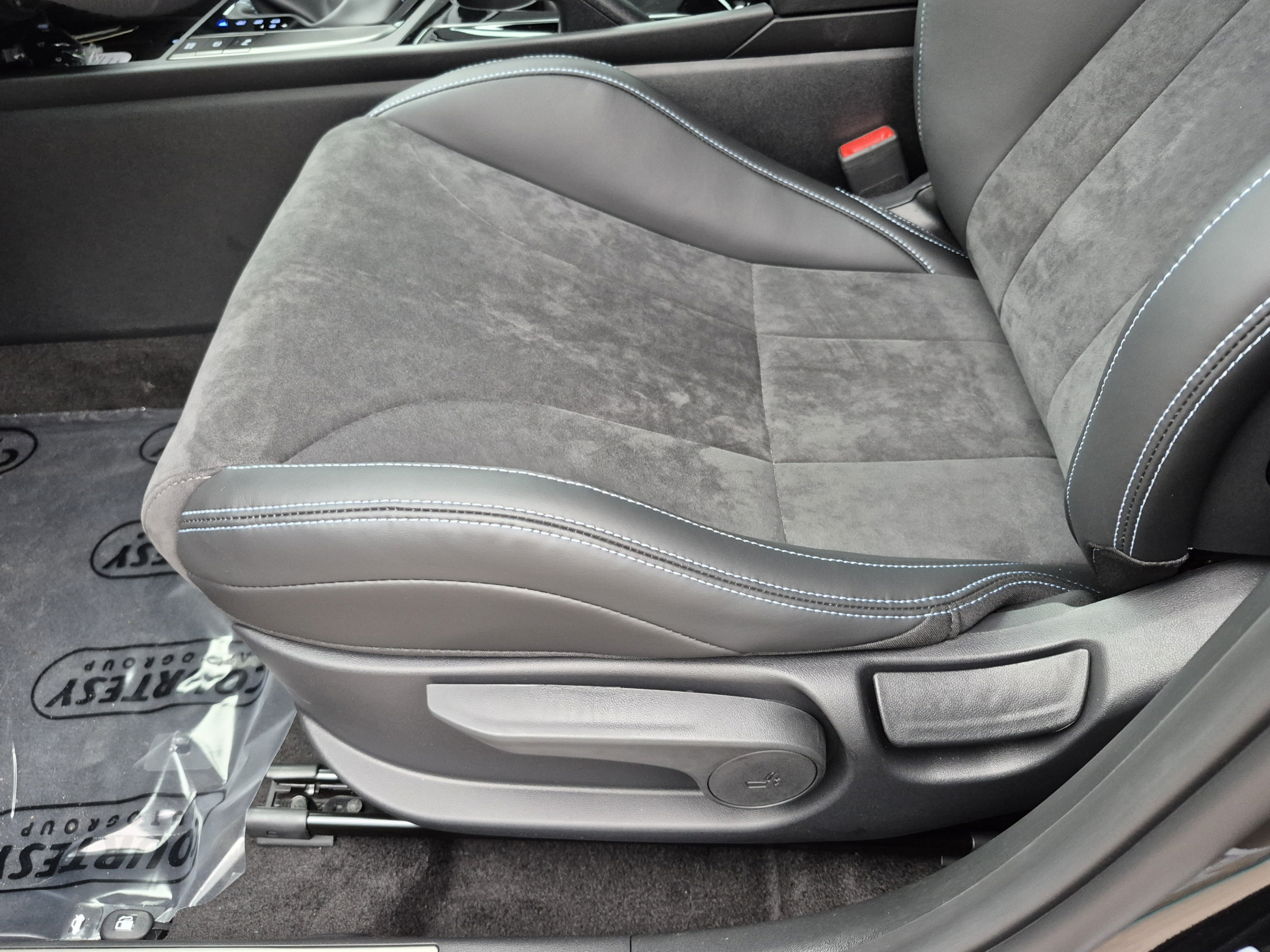 New 2026 Hyundai Elantra N FWD image 19
