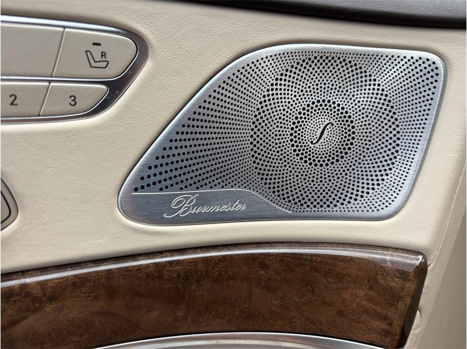 Used 2015 Mercedes-Benz S 63 AMG 4MATIC Sedan image 26