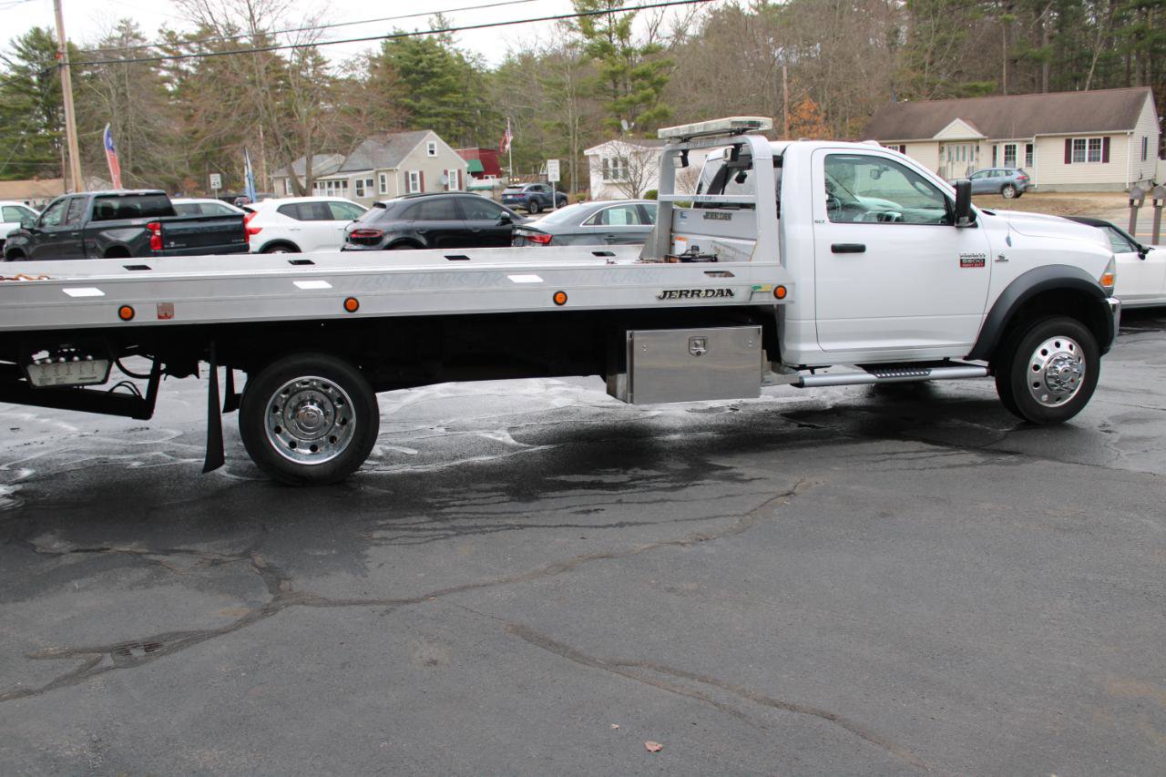 Used 2012 RAM 5500 SLT RWD image 5