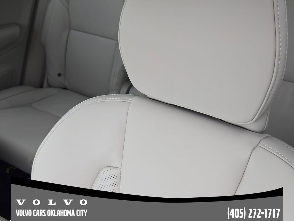 New 2026 Volvo XC90 T8 Ultra w/ Lounge Package image 14