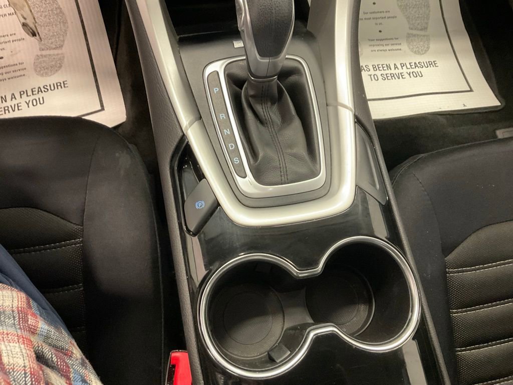 Used 2014 Ford Fusion SE image 18