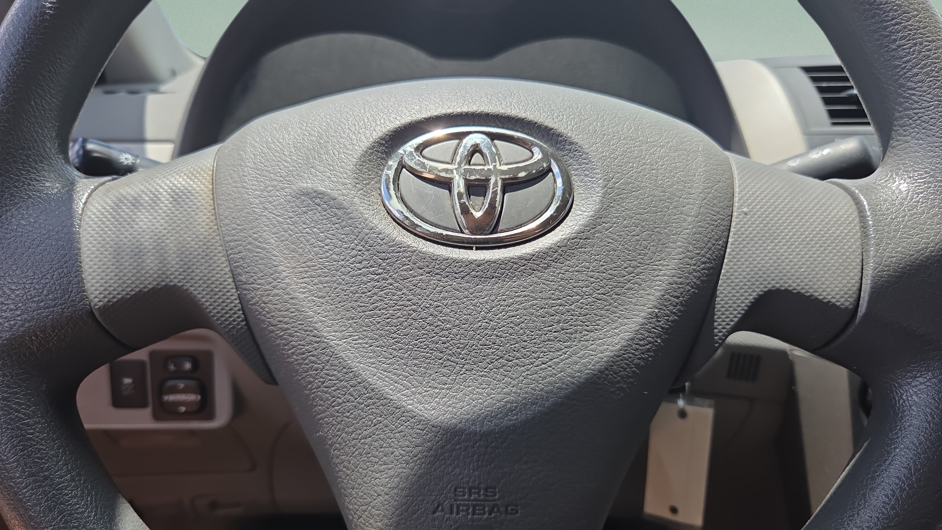 Used 2010 Toyota Corolla LE FWD image 28