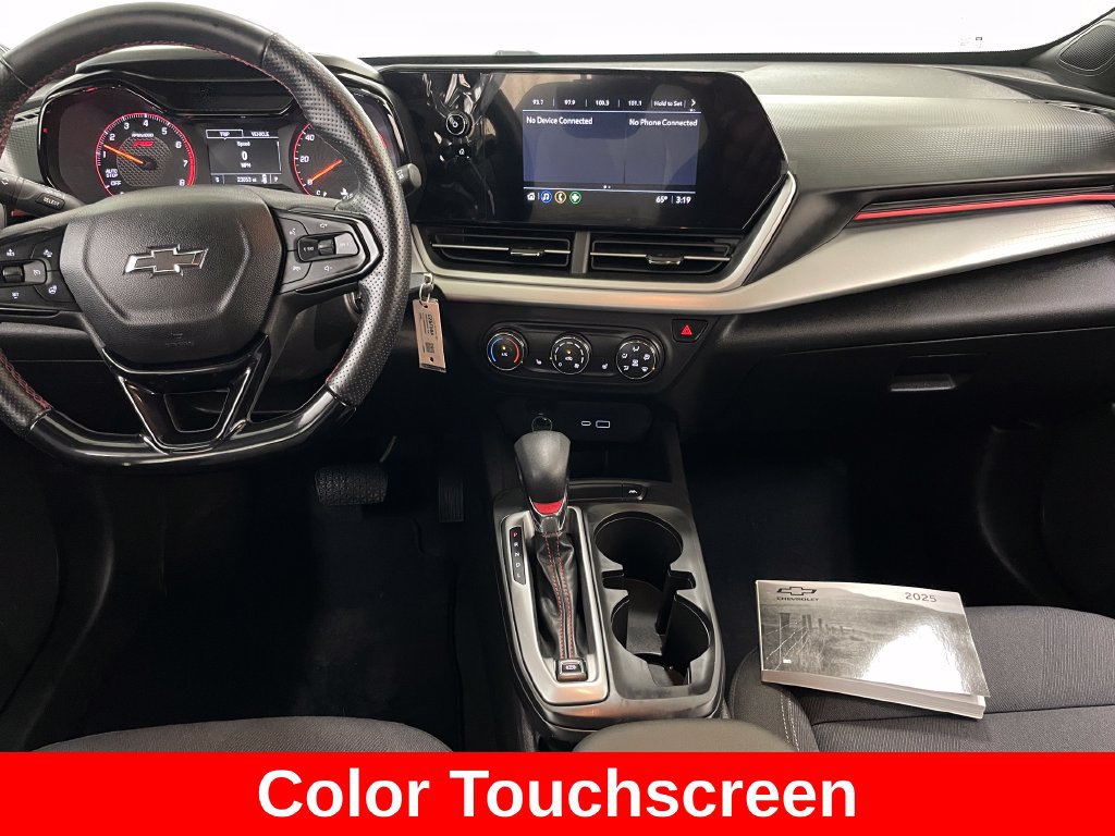 Used 2025 Chevrolet Trax RS w/ Driver Confidence Package FWD image 2