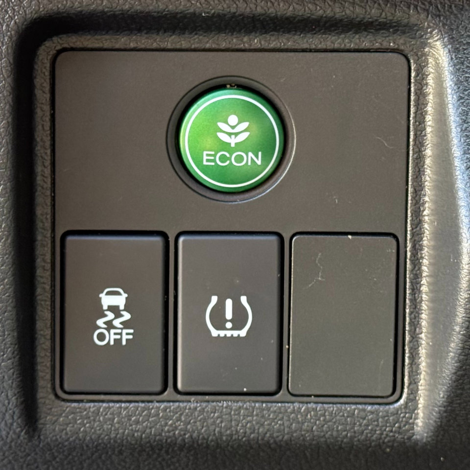 Used 2017 Honda HR-V EX image 19