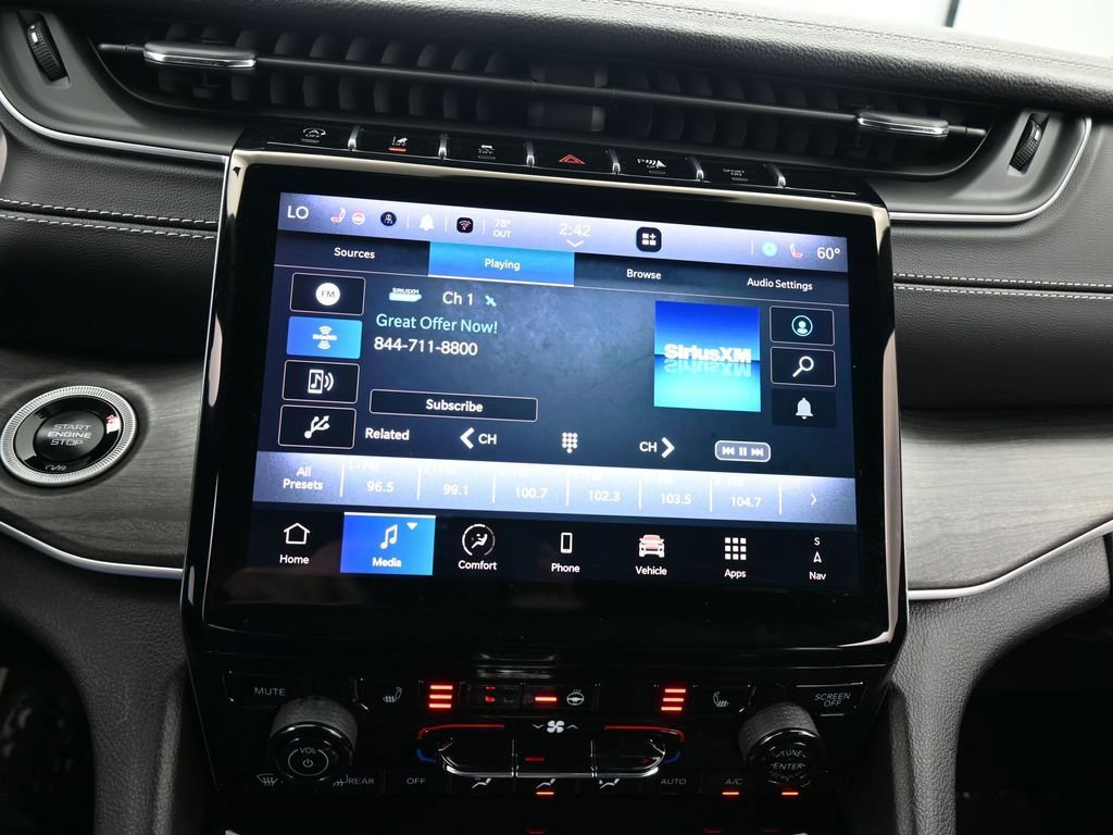 Used 2024 Jeep Grand Cherokee Limited RWD image 26