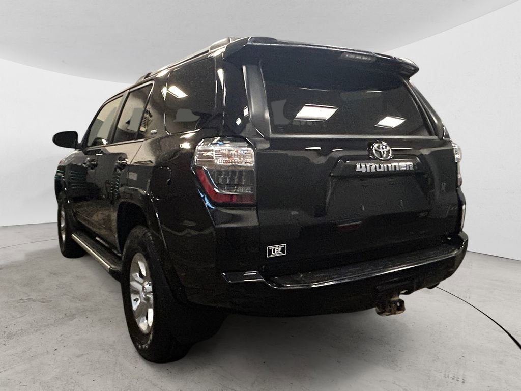 Used 2021 Toyota 4Runner SR5 image 3