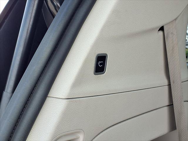 Certified 2023 Chrysler Voyager LX FWD image 20