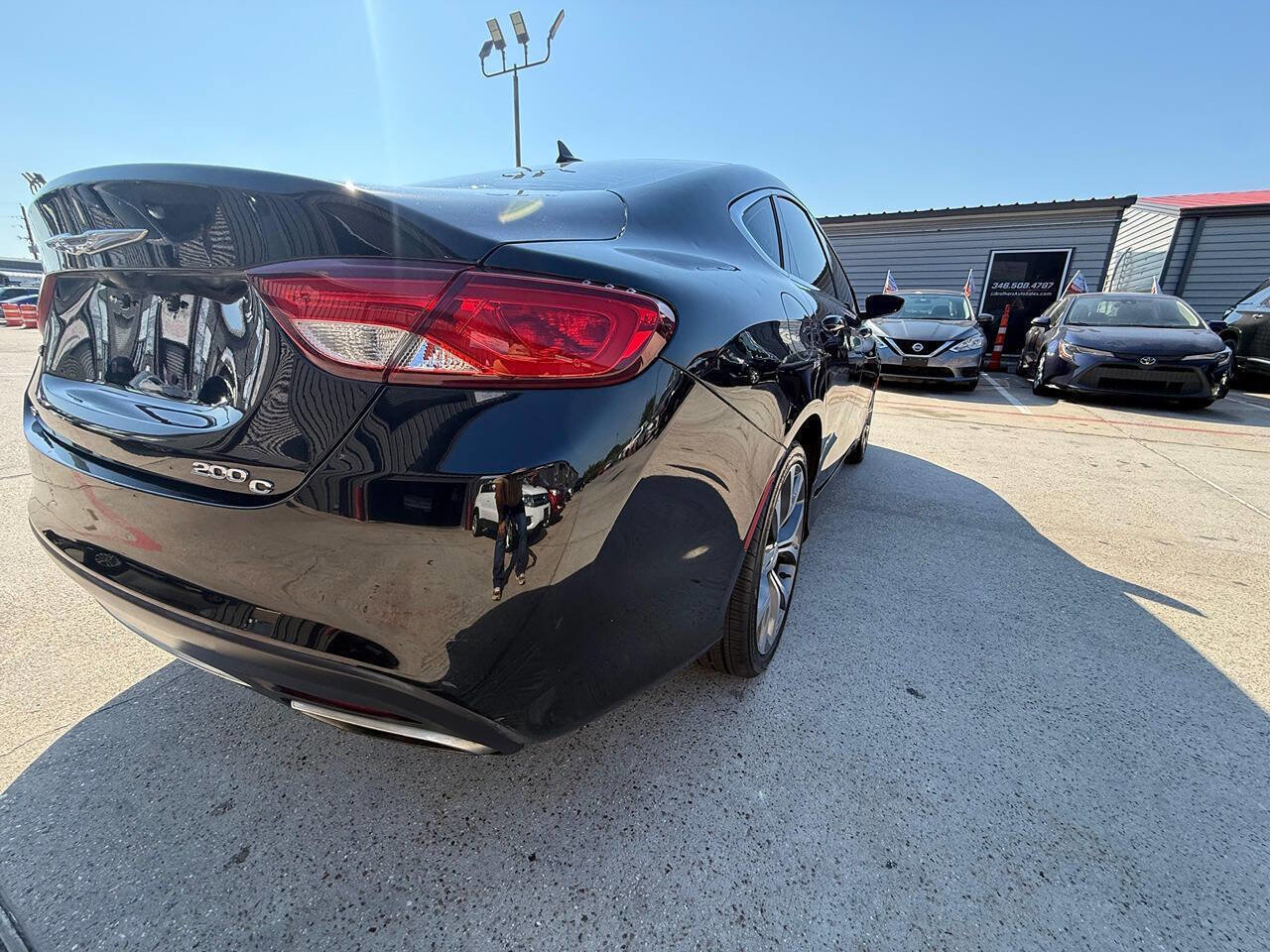 Used 2015 Chrysler 200 C w/ Navigation & Sound Group I image 23