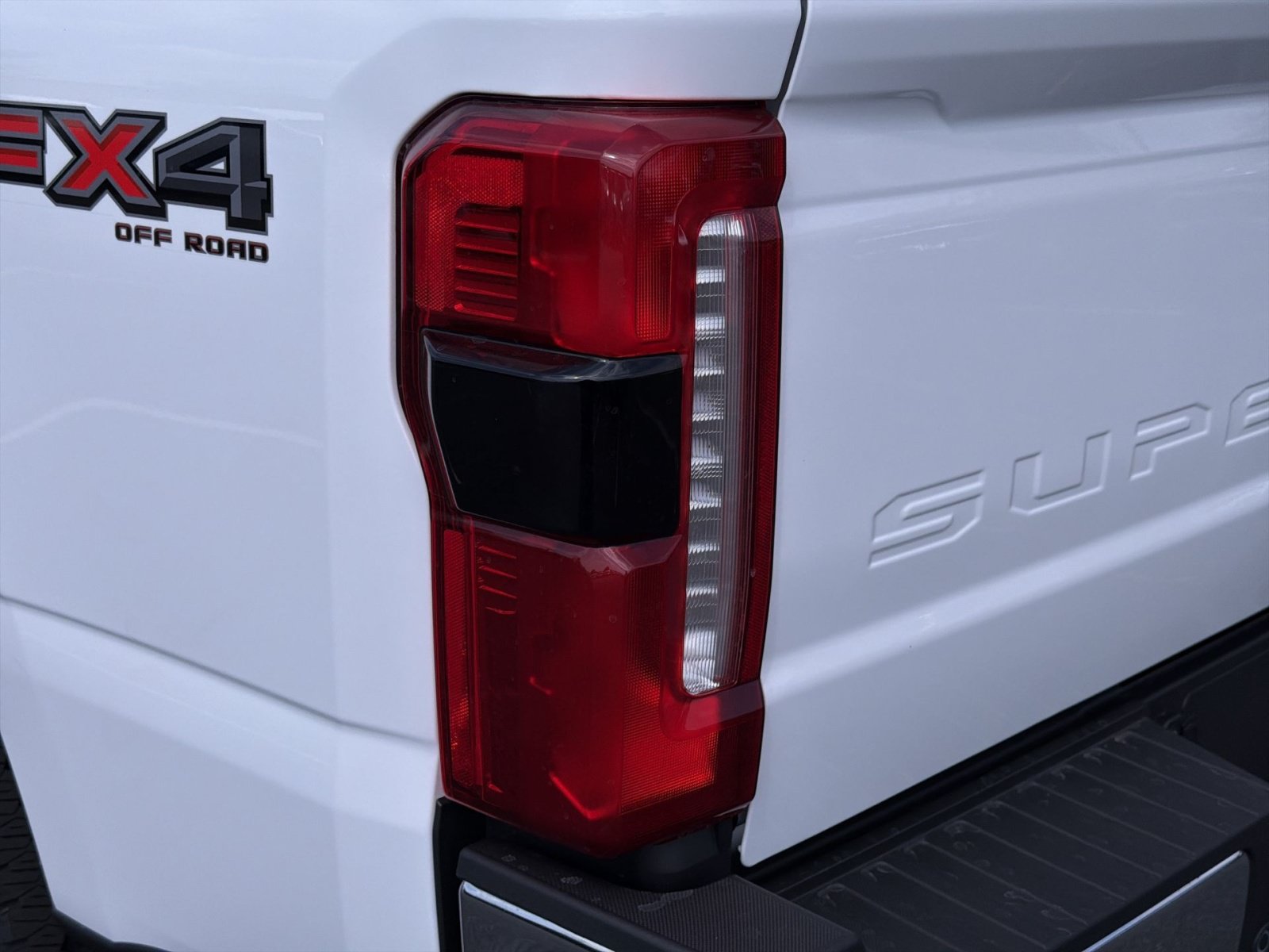 New 2027 Ford F350 XL w/ 360-Degree Camera Package AWD/4WD image 17