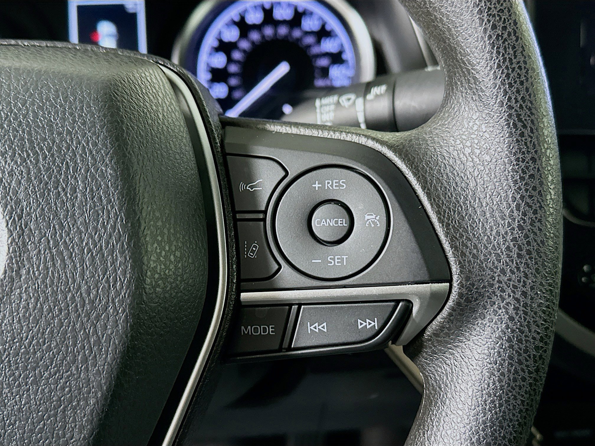 Used 2024 Toyota Camry LE image 17