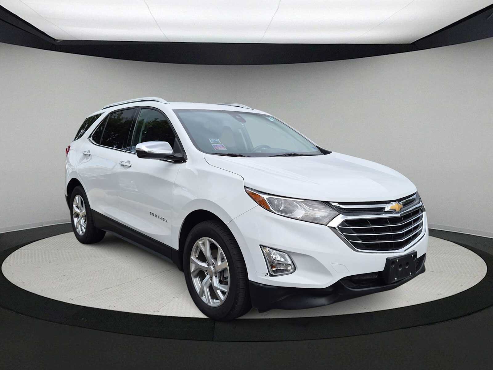 Used 2021 Chevrolet Equinox Premier w/ LPO, Floor Liner Package AWD/4WD image 2