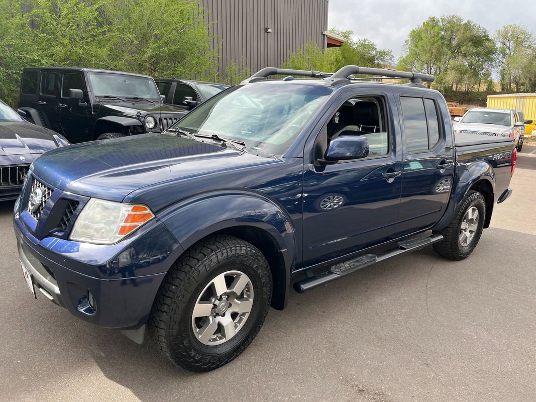 Used 2011 Nissan Frontier PRO-4X w/ Pro-4x Luxury Pkg AWD/4WD image 3