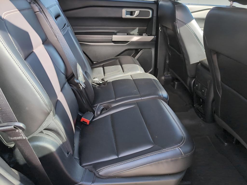 Used 2023 Ford Explorer XLT w/ Equipment Group 202A image 33