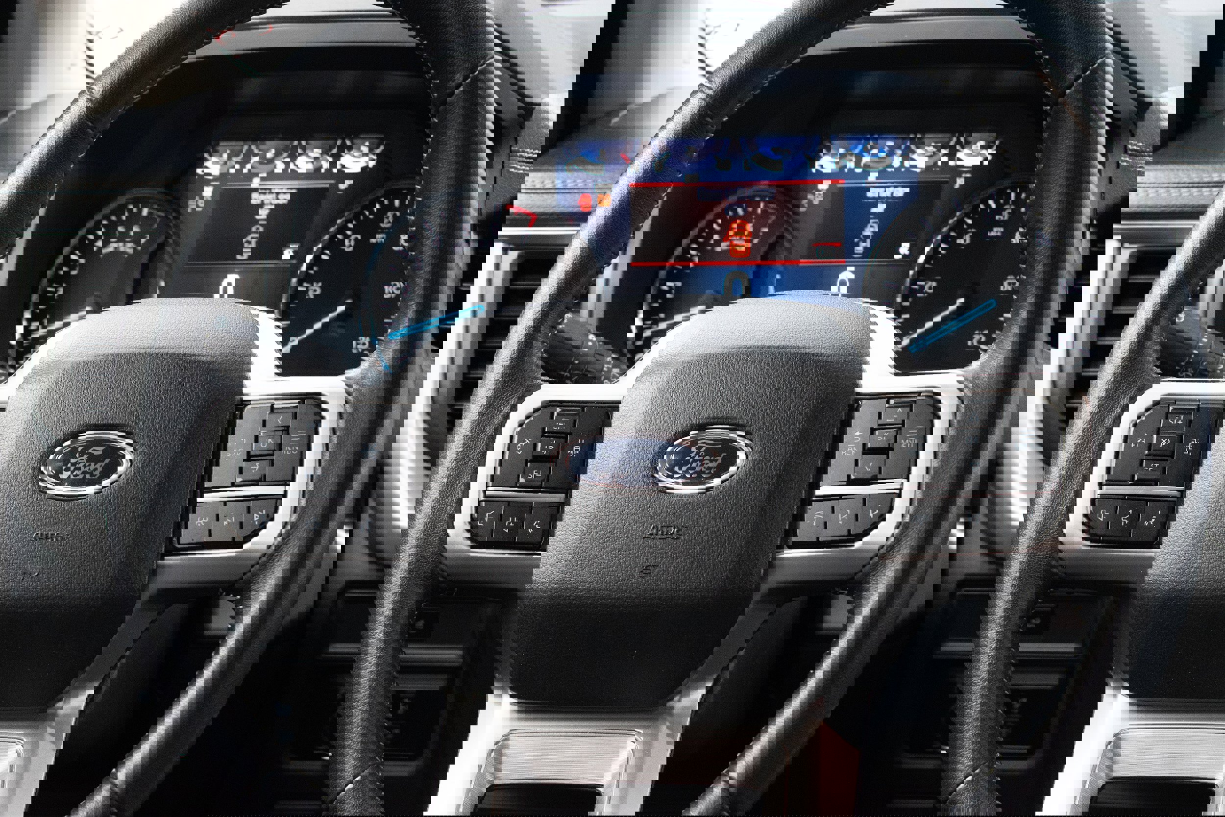 Used 2024 Ford Expedition XLT image 29