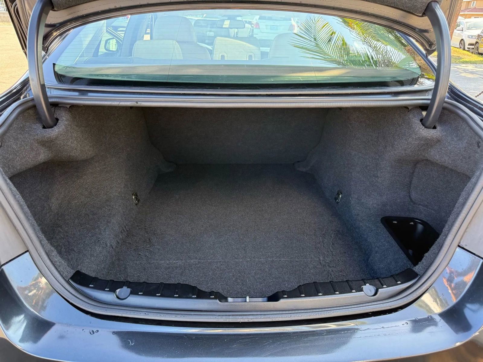 Used 2011 BMW 535i xDrive Sedan image 12