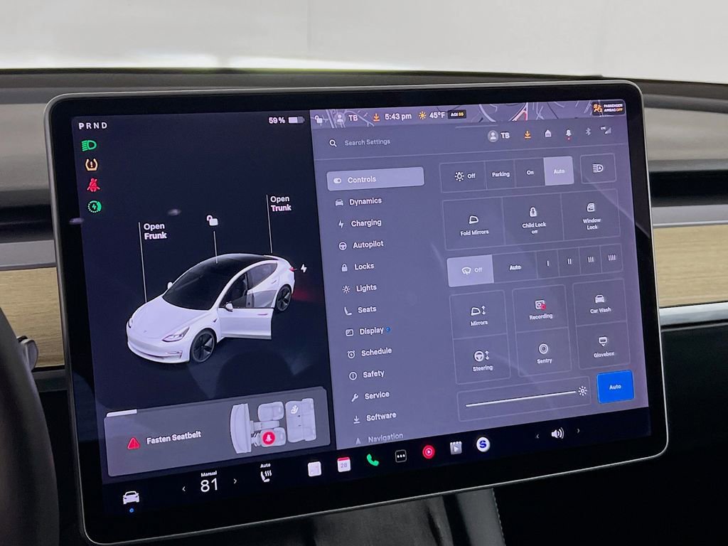 Used 2021 Tesla Model 3 Standard Range Plus image 13