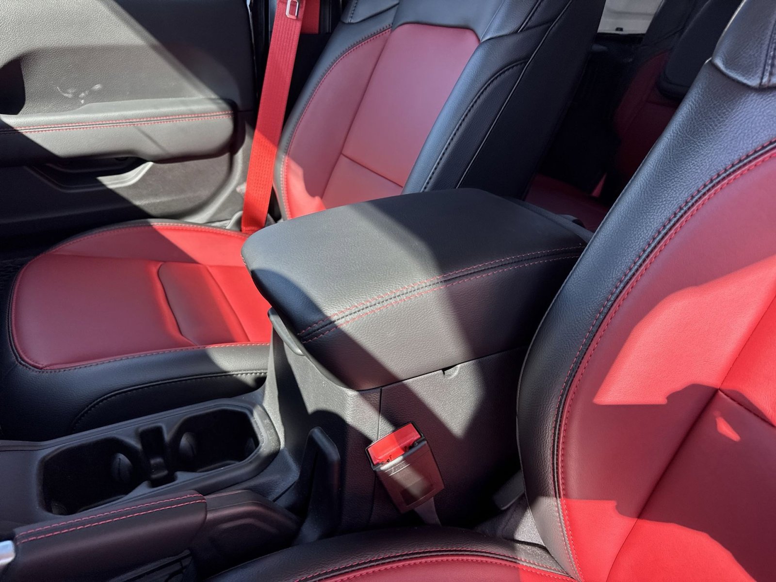 New 2023 Jeep Wrangler Unlimited Rubicon 4xe image 28