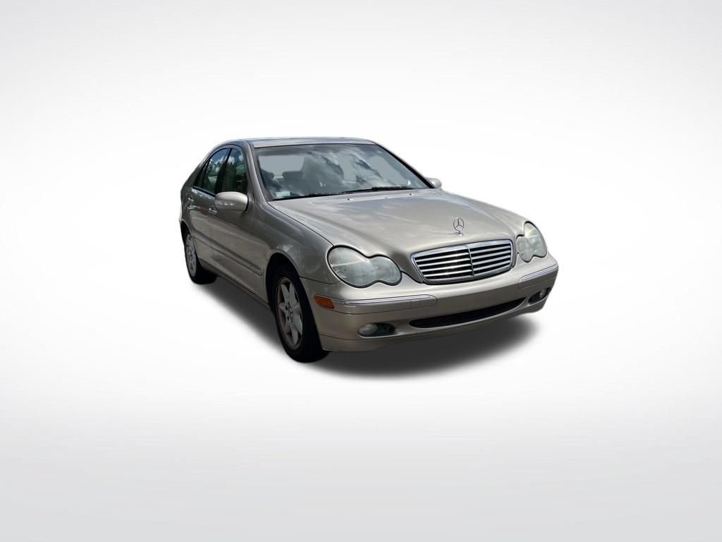 Used 2004 Mercedes-Benz C 240 Sedan image 2