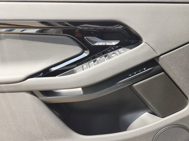 Used 2025 Land Rover Range Rover Evoque S AWD/4WD image 22