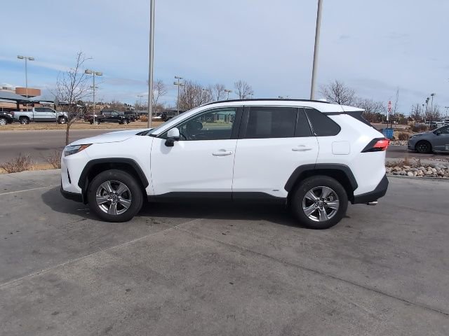 Used 2025 Toyota RAV4 XLE image 4