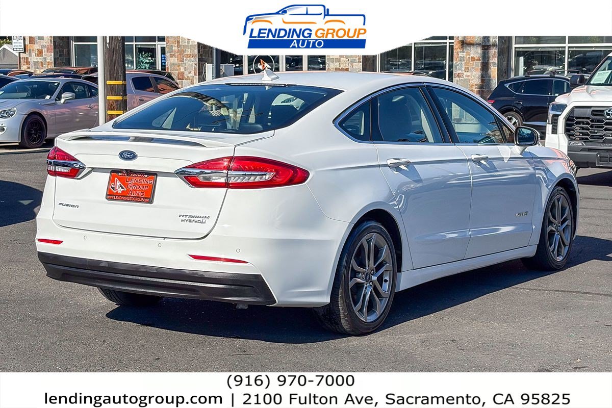 Used 2019 Ford Fusion Titanium FWD image 4