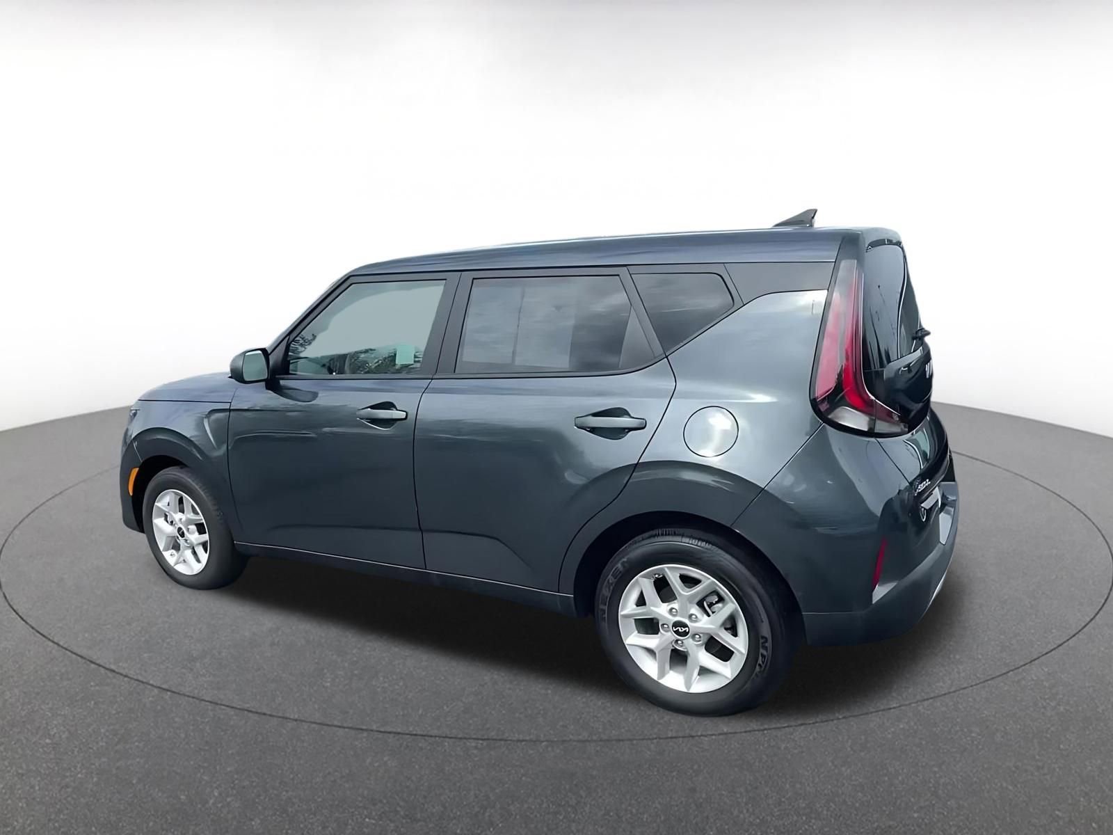 Used 2025 Kia Soul LX w/ LX Technology Package image 10