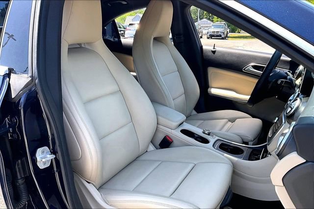 Used 2018 Mercedes-Benz CLA 250 image 30