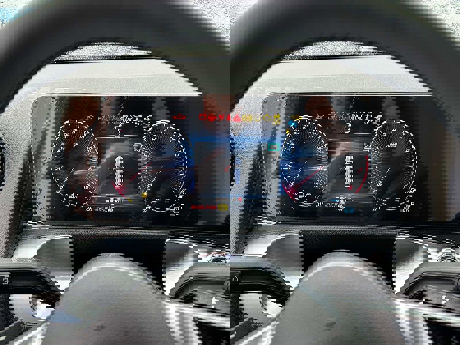 Used 2026 Mercedes-Benz GLB 250 4MATIC image 24