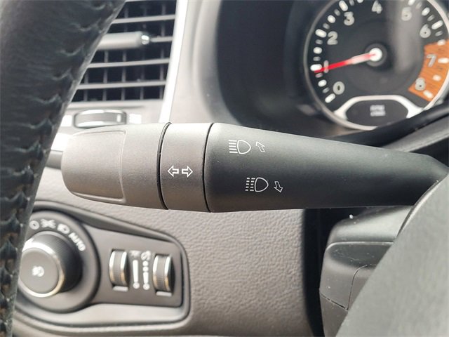 Used 2021 Jeep Renegade Latitude w/ Convenience Group image 16