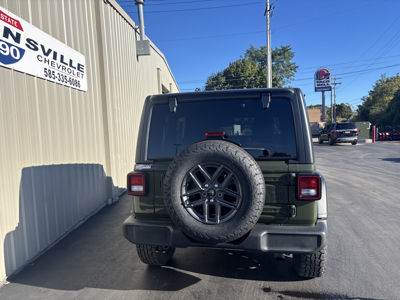 Used 2020 Jeep Wrangler Unlimited Sport AWD/4WD image 6