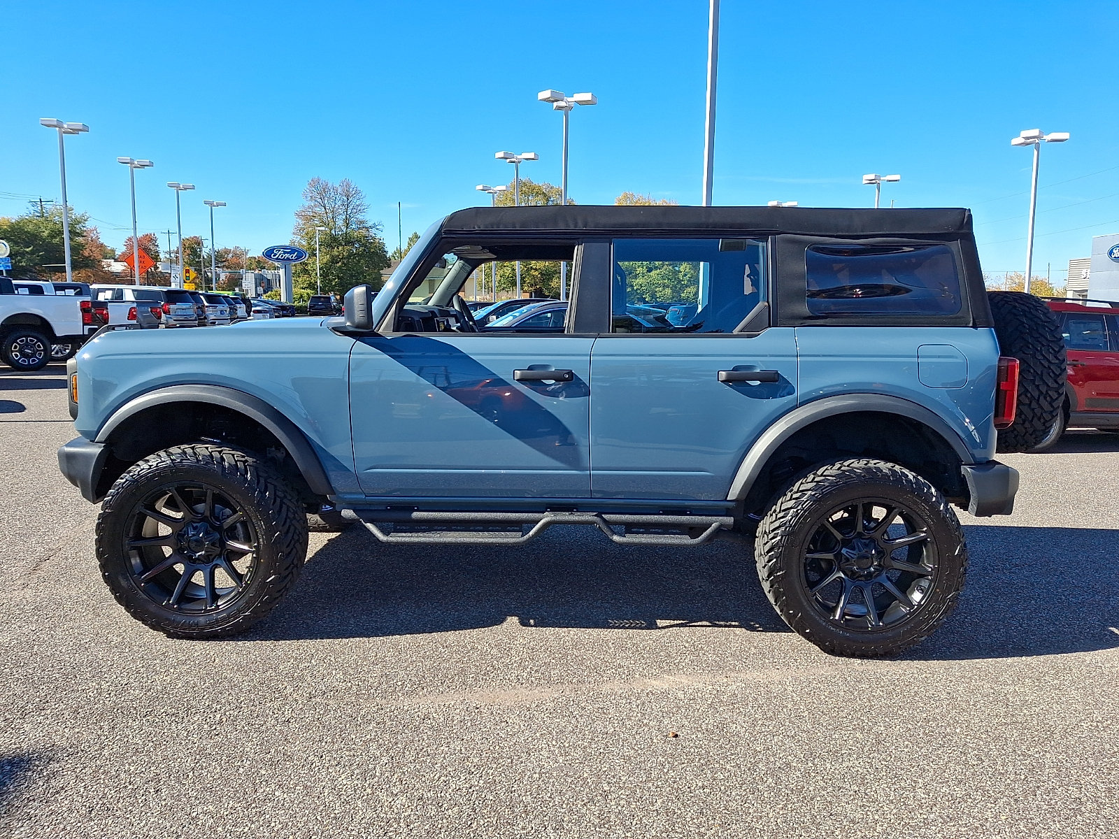 Used 2023 Ford Bronco 4-Door AWD/4WD image 6