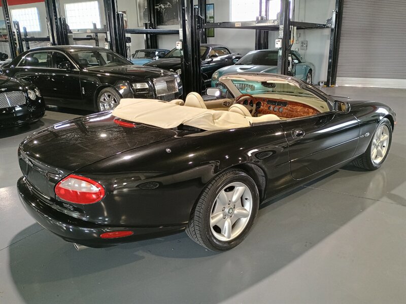 Used 1997 Jaguar XK8 Convertible image 6
