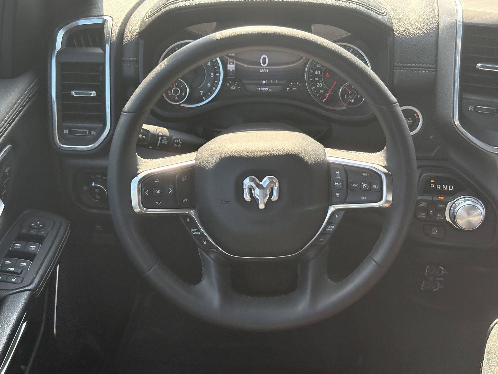 Used 2025 RAM 1500 Laramie AWD/4WD image 18
