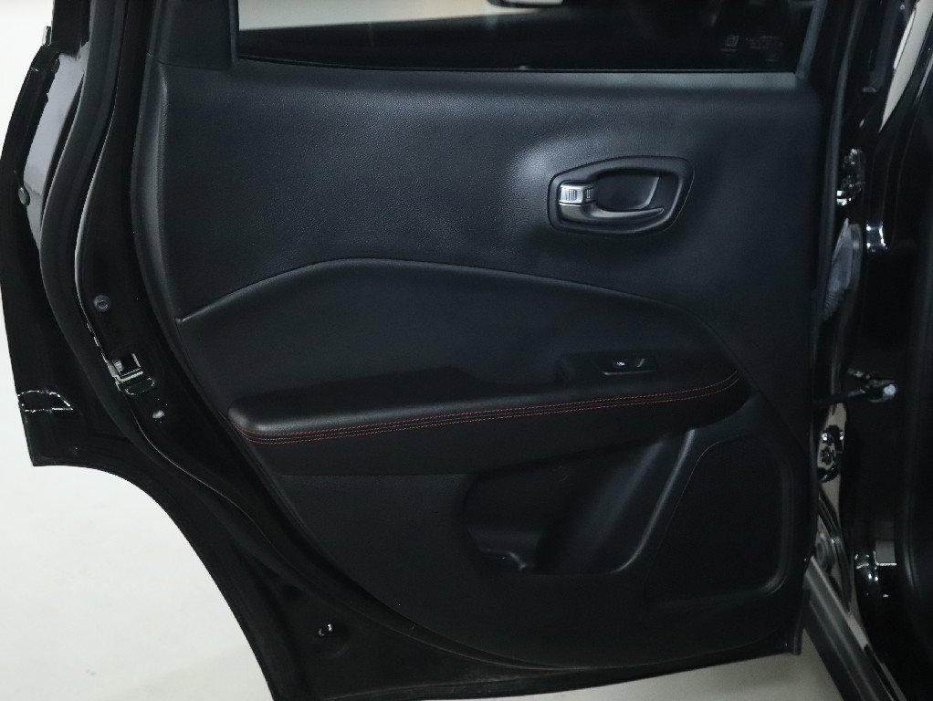 Used 2020 Jeep Compass Trailhawk image 13